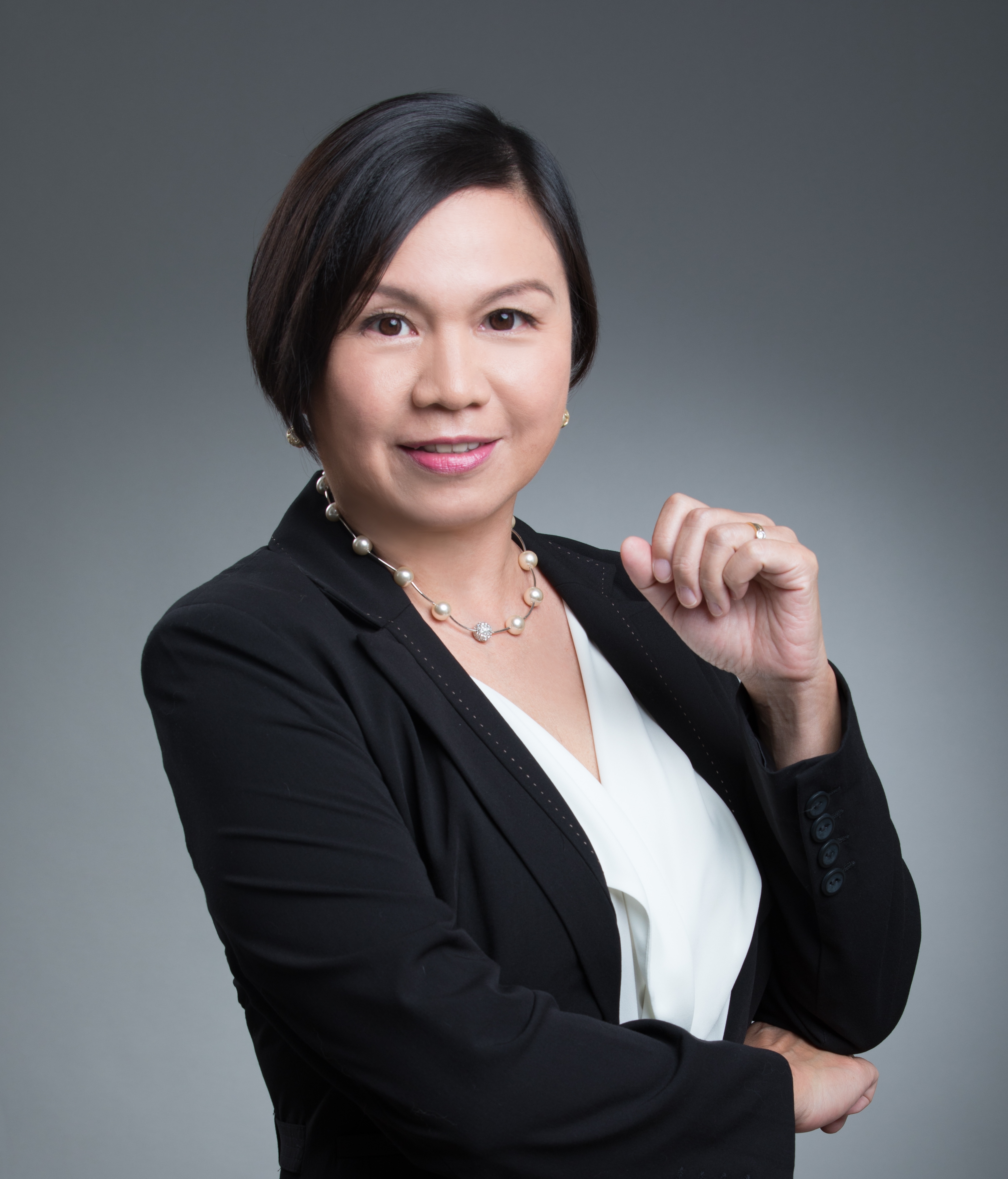 Leona K L Wan - Professional Keynote Speaker and Industry Expert