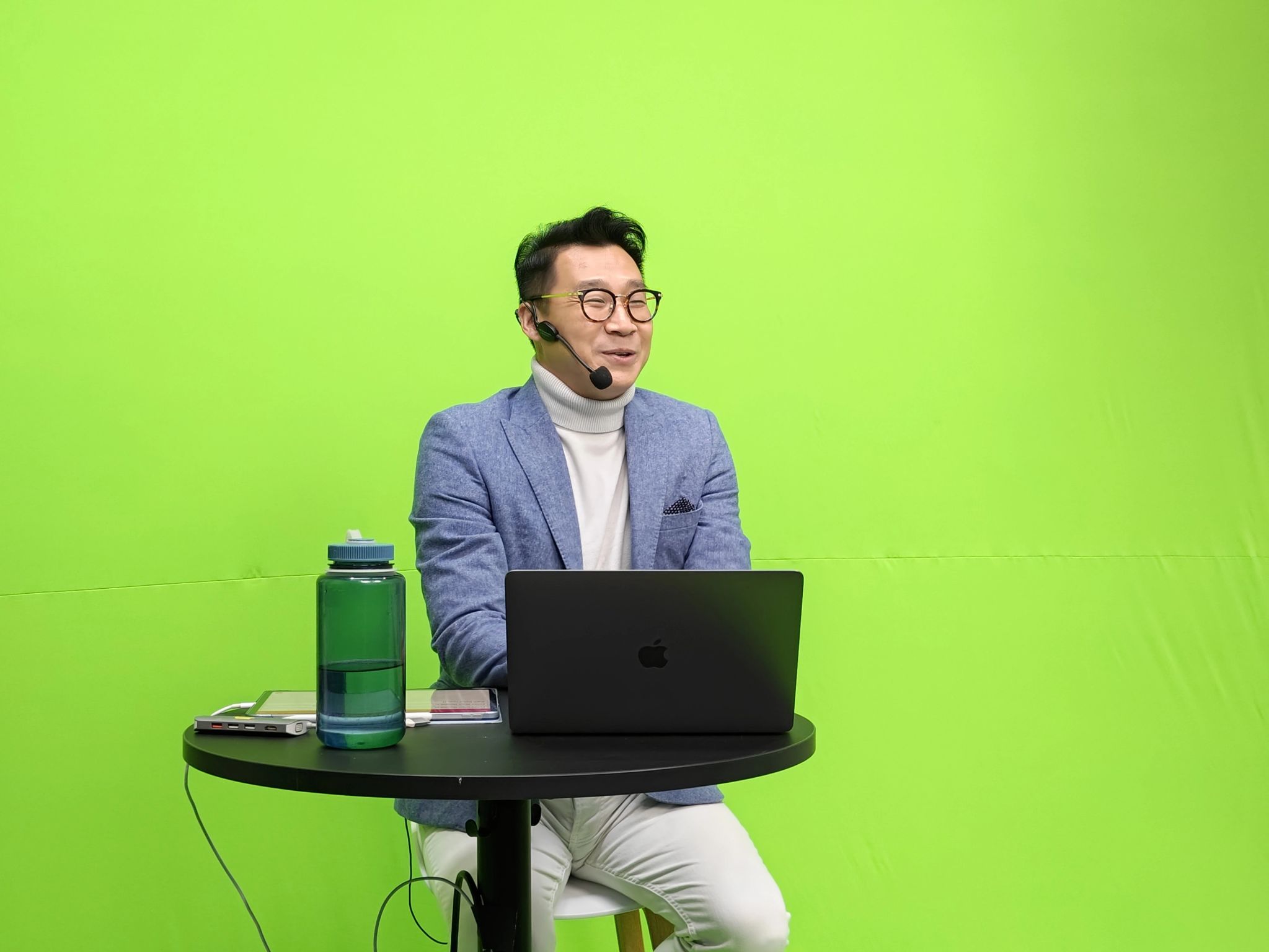 Chris Chan In Action (6).jpg