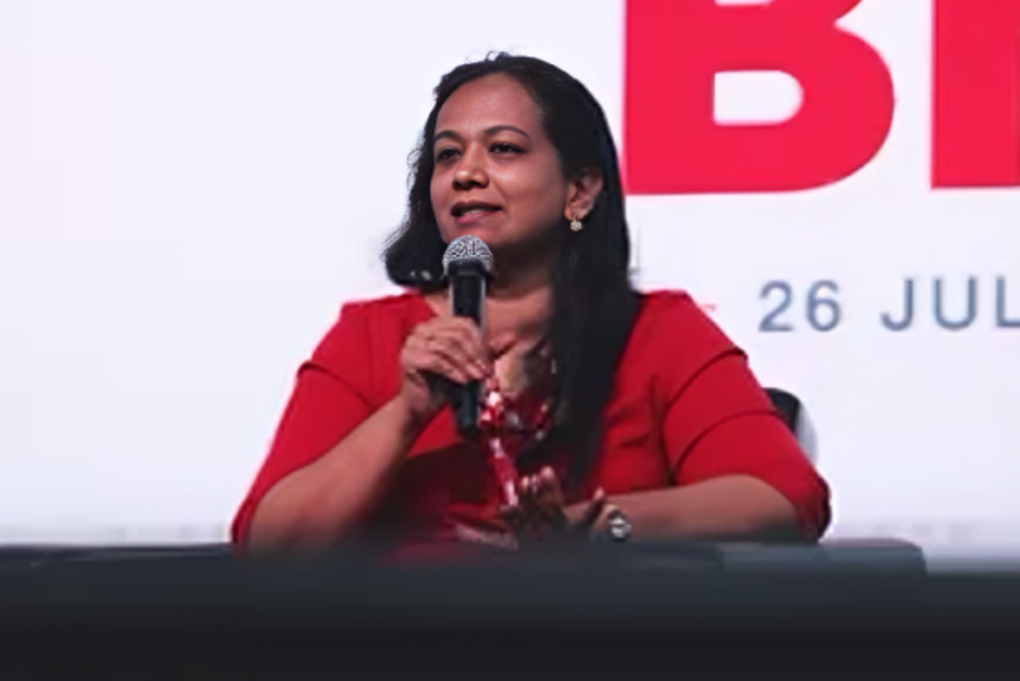 Meena in Action 2.png