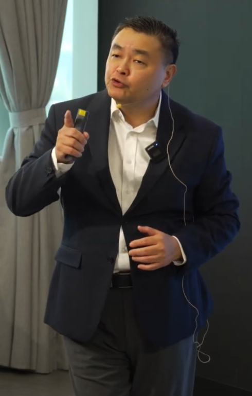 Datuk Seri Paul Chong - Professional Keynote Speaker and Industry Expert